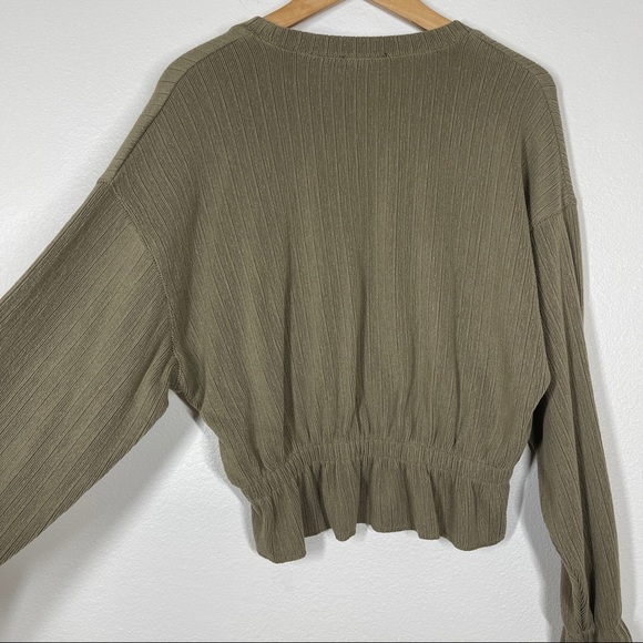 Zara Peplum Hem Ribbed Sweater in Olive Green Size Medium - Picture 8 of 8